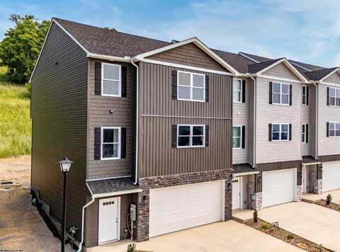 272 Red Oak Lane, Morgantown, WV 26501