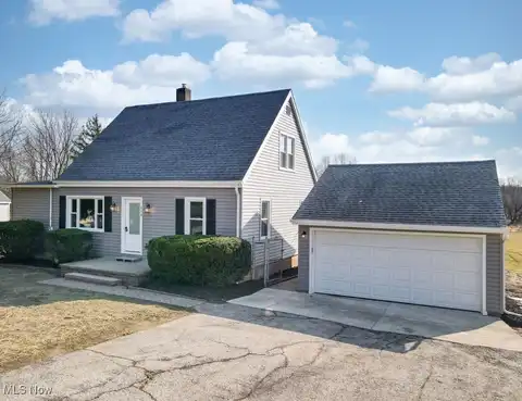216 N Thomas Road, Tallmadge, OH 44278