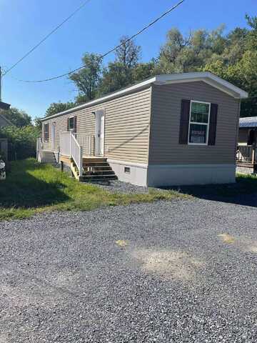 139 Oak Street, Saint Johnsbury, VT 05819