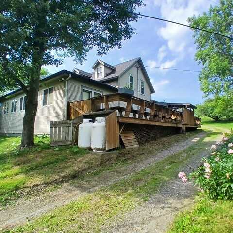 852 Pollander Road, Cambridge, VT 05464