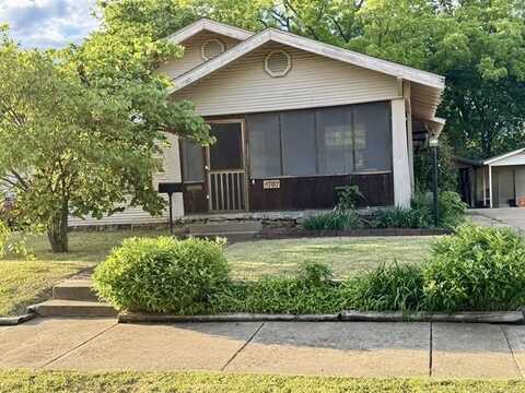 707 E 15th Street, Okmulgee, OK 74447