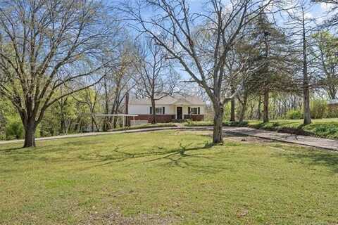 2076 Southview Avenue, Bartlesville, OK 74003