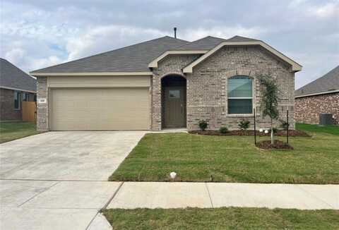 916 High Noon Drive, Fort Worth, TX 76052