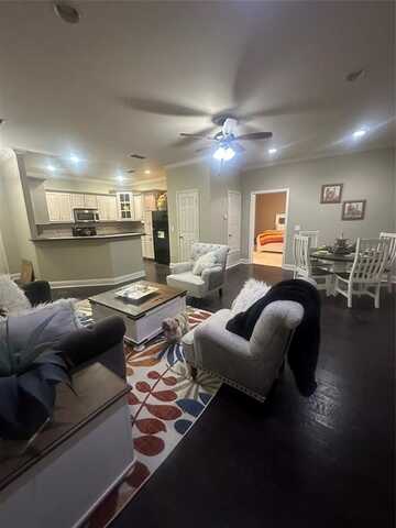 603 W 6th Avenue, Corsicana, TX 75110