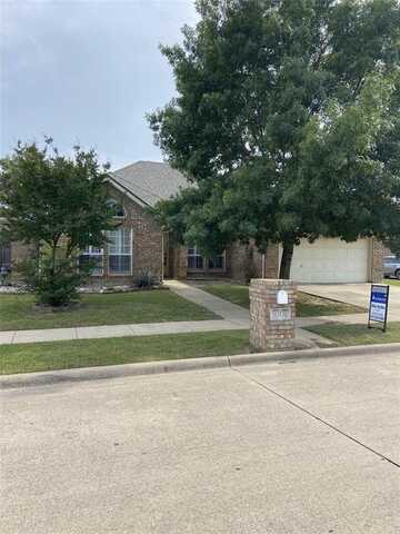 8304 Emerald Circle, North Richland Hills, TX 76180