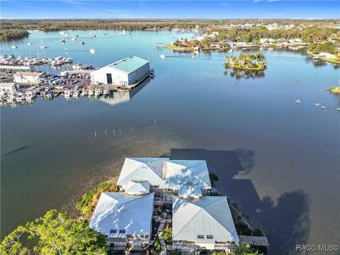179 NW Bay Path Drive, Crystal River, FL 34428
