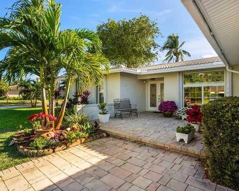 906 NW 83rd Dr, Coral Springs, FL 33071