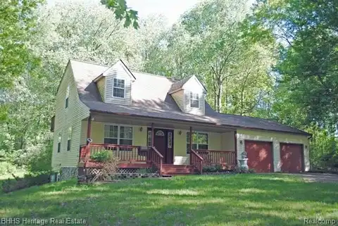 6637 CEDAR LAKE Road, Pinckney, MI 48169