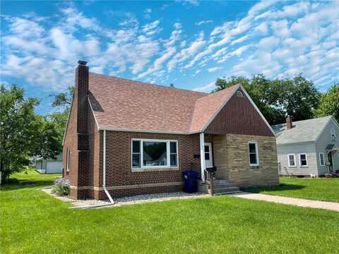 421 W Van Dusen Street, Springfield, MN 56087