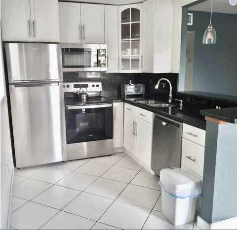 457 Brittany J, Delray Beach, FL 33446