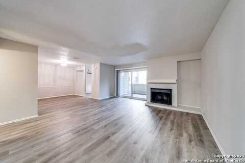 2935 NACOGDOCHES RD, San Antonio, TX 78217