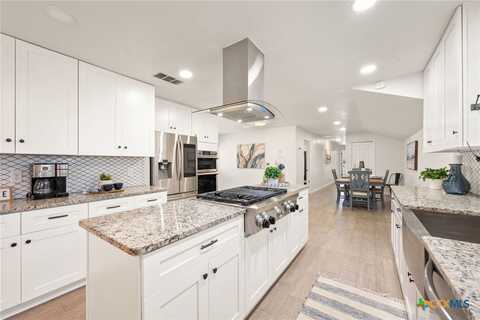 1428 Lee Street, New Braunfels, TX 78130