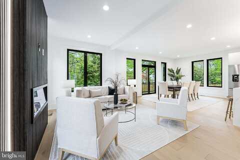 2100 S NELSON STREET, ARLINGTON, VA 22204