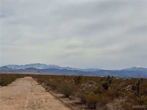 Zora Drive, Golden Valley, AZ 86413