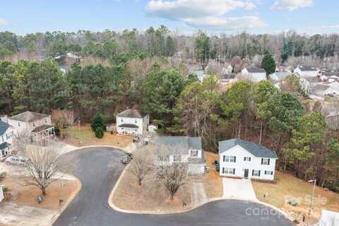 303 Cupped Oak Court, Charlotte, NC 28213
