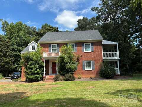 215 Biscoe Road, Troy, NC 27371