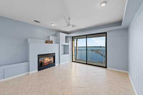 1691 US HWY 98, Mary Esther, FL 32569