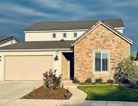 1093 Traverse Drive, Madera, CA 93636