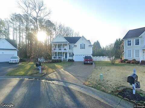 Greenside, CHESTER, VA 23836