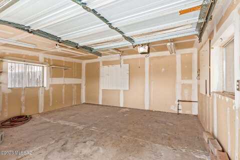 Gina, TUCSON, AZ 85741