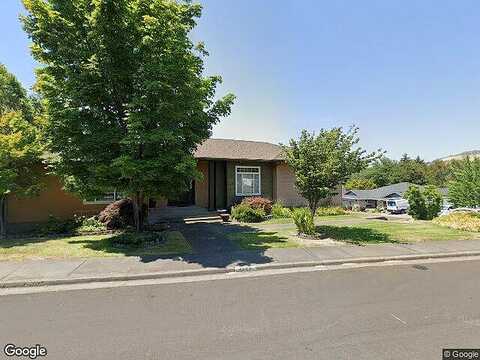 Tamarack, MEDFORD, OR 97504