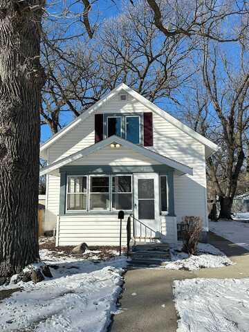 Norton, MANKATO, MN 56001