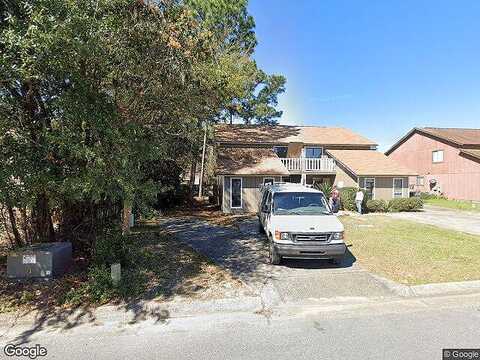 Kirsten, PENSACOLA, FL 32504