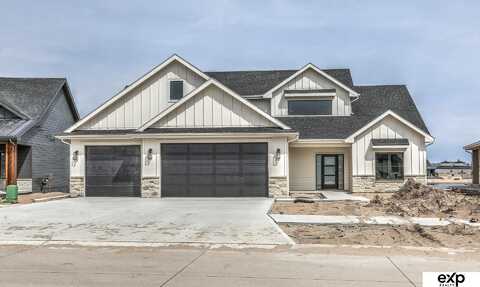 28574 Jessie Circle, Valley, NE 68064