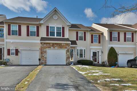 Katie, ROYERSFORD, PA 19468