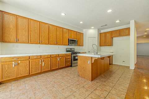 Vandal, PALMDALE, CA 93551