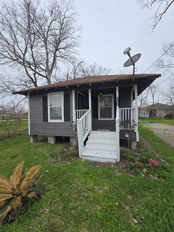 Chateau, HOUSTON, TX 77028