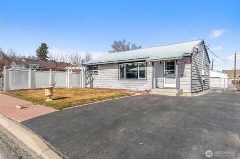 Lynn, WENATCHEE, WA 98801
