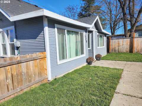 2Nd, MEDFORD, OR 97501