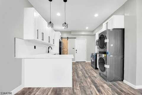 29 Edison St, Bloomfield, NJ 07003