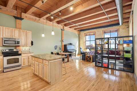 5Th, SAINT PAUL, MN 55101