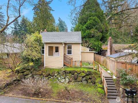 35Th, SEATTLE, WA 98125