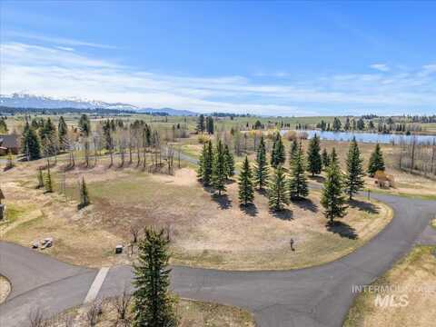101 Saddle Ct, McCall, ID 83638