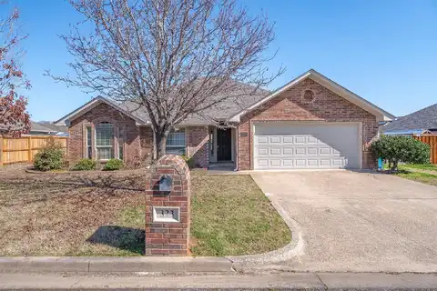 Amanda, WHITEHOUSE, TX 75791
