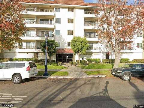 E 1St St, Long Beach, CA 90803
