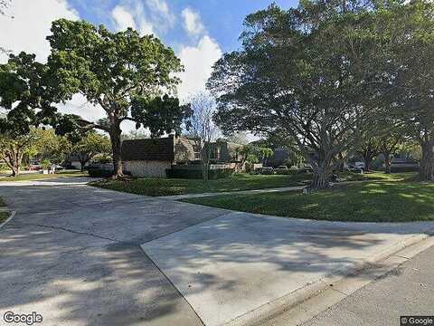 12Th Ter, Palm Beach Gardens, FL 33403