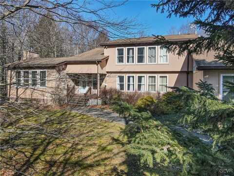 58 Bender Road, Wayne, PA 18424