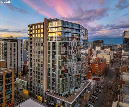 10Th, PORTLAND, OR 97205
