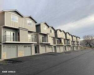 Racquet, YAKIMA, WA 98902
