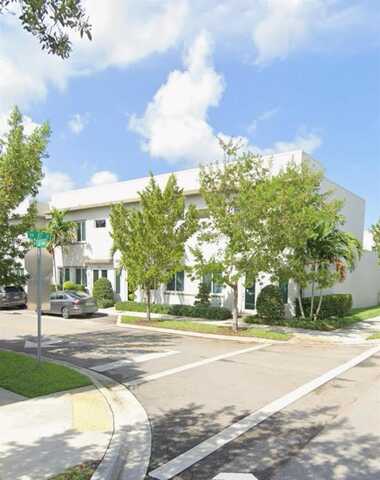 6670 NW 103rd Path, Doral, FL 33178