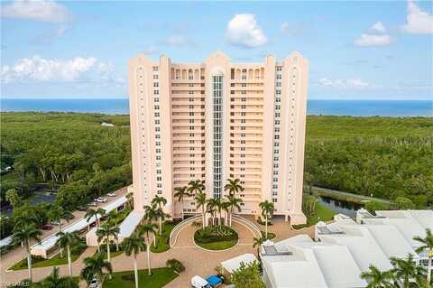 Pelican Bay Blvd, Naples, FL 34108