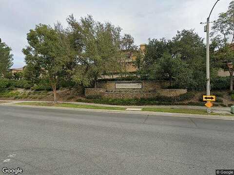 Rue De Valore, Lake Forest, CA 92610