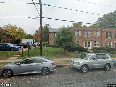 S Cleveland St, Arlington, VA 22204
