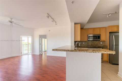6001 SW 70th St, South Miami, FL 33143