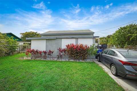 3021 Avenue J, Riviera Beach, FL 33404