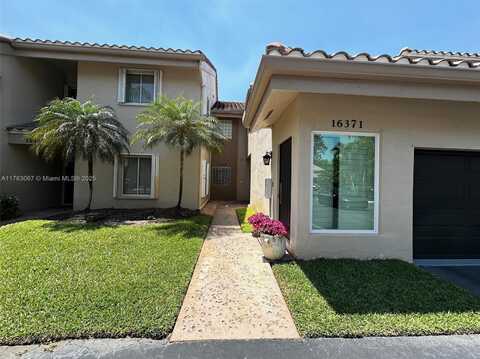 16369 Malibu Dr, Weston, FL 33326